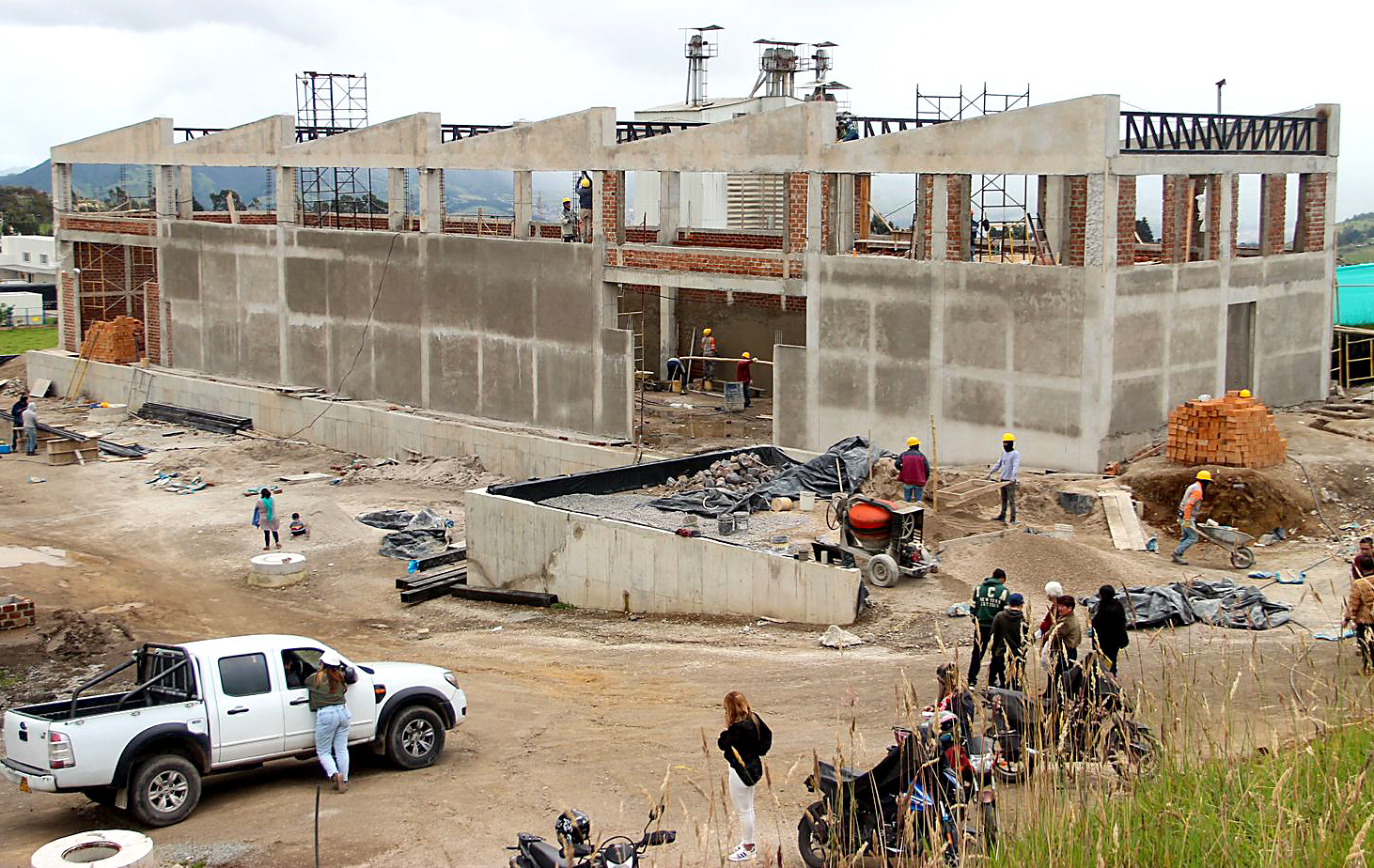 Centro de Acopio en Catambuco alcanza el 65% de avance y beneficiará a agricultores